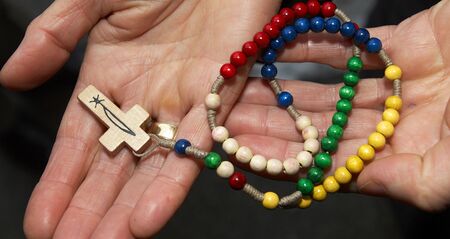 'Rosenkranzmonat' Oktober: Österreichs Bischöfe beten im Radio