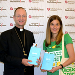 Präsentation am 6. Oktober 2016 in Wien mit (v.l.) Jugendbischof Stephan Turnovszky und der KJÖ-Vorsitzenden Sophie Matkovits