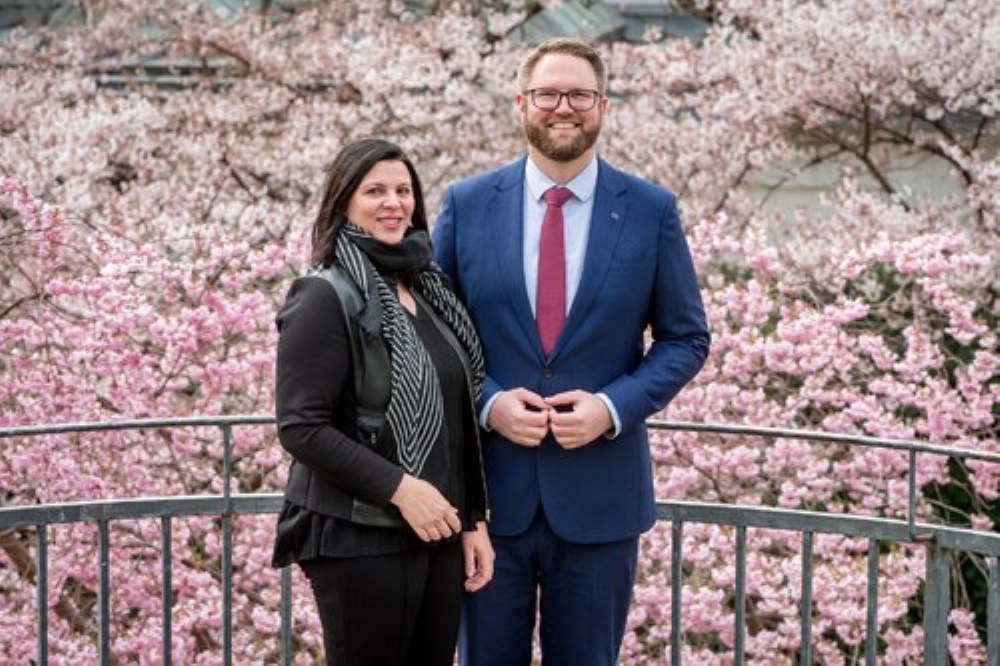Alexandra Praster, Vizepräsidentin KA Kärnten, Marc Germeshausen, Präsident der KA Kärnten (v.l.n.r.) / Knaus Porträt der Vizepräsidentin Alexnadra Praster und des Präsidenten der KA Kärnten Marc Germeshausen
