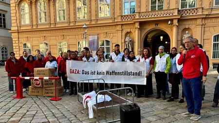 Hilfsorganisationen fordern vor Außenministerium 'echten Waffenstillstand' in Gaza