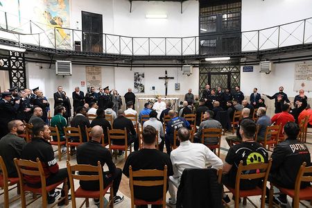 Gründonnerstag: Papst Franziskus besuchte Gefängnis