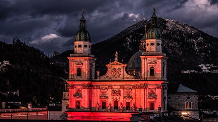 Salzburger Dom in der 'Red Week'