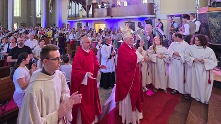 Gottesdienst 'Pfingsten Mostviertel' mit Bischof Schwarz
