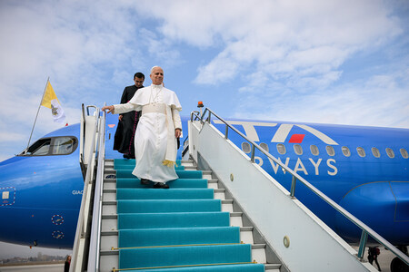 SYMBOLBILD (Papst Leo XIV. bei der Ankunft in Ankara)