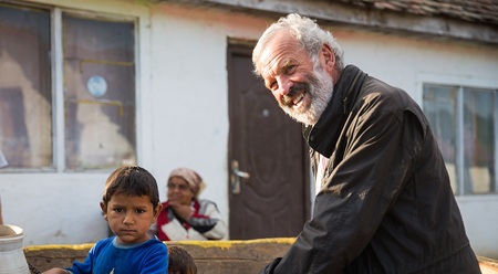 'Elijah'-Sozialprojekt für Roma in Rumänien - Pater Georg Sporschill SJ