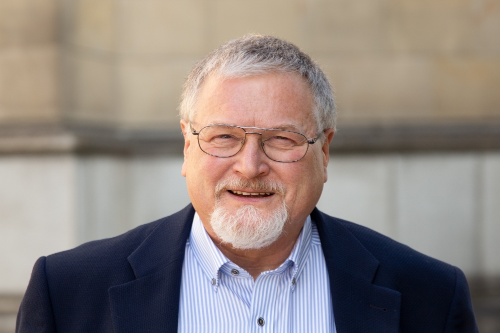 Porträt von Franz Harant, Geistlichem Assistenten des Forum Beziehung, Ehe und Familie der Katholischen Aktion Österreich