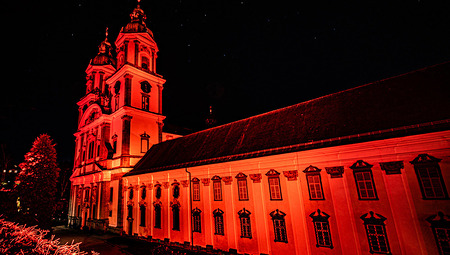 'Red Wednesday': Hofburg und 220 Kirchen gedenken verfolgter Christen
