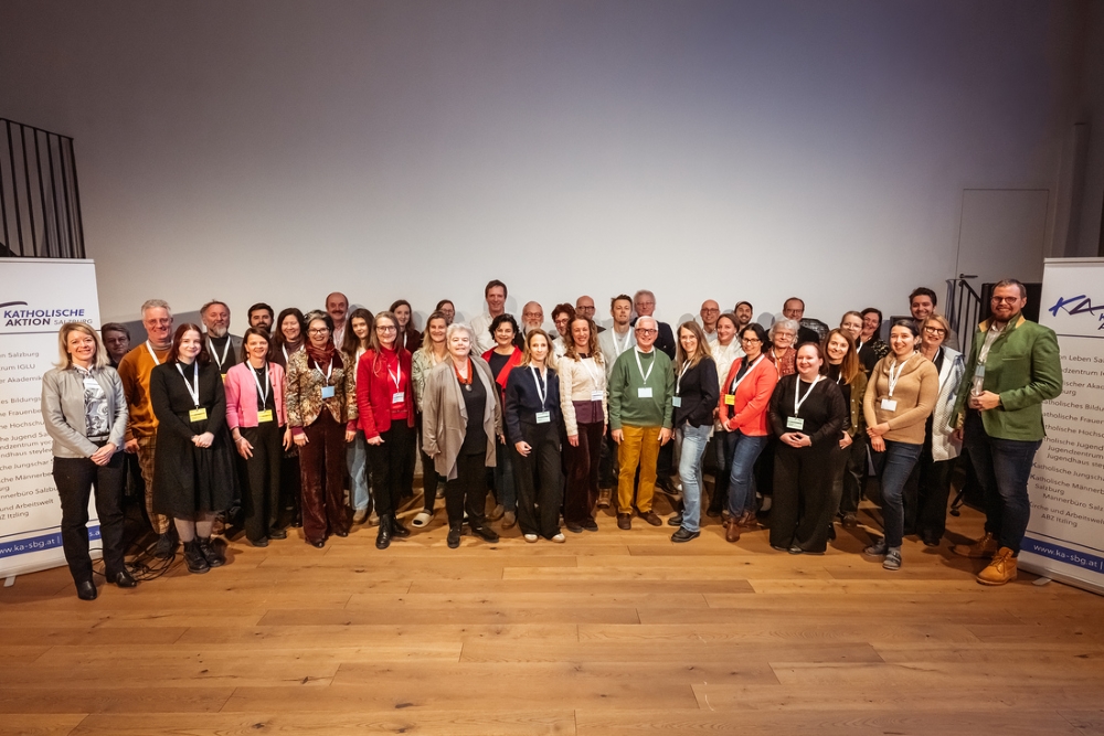 Gruppenbild der Teilnehmer:innen der Hauptversammlung der Katholischen Aktion Salzburg