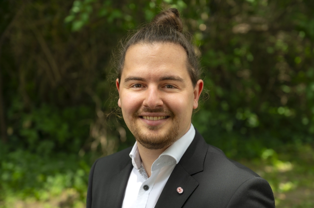 Porträt des ehrenamtlichen Vorsitzenden der Katholischen Jugend Österreich Rafael Haigermoser