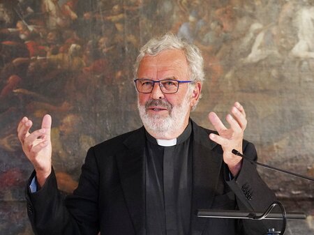 P. Georg Sporschill