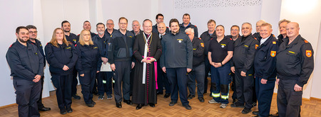 Propst Anton Höslinger und die Betriebsfeuerwehr von Stift Klosterneuburg