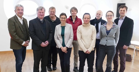 Rektor Michael Fuchs, Bischof Manfred Scheuer, Inigo Bocken, Verena Lorber, Annemarie Bos, Sandra Lehmann, Wolfgang Schneider, Daniela Köder, Andreas Schmoller