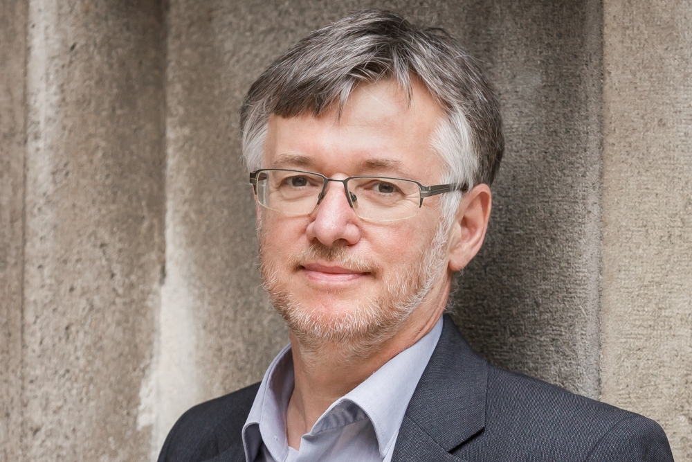 Porträt von Professor Hans Schelkshorn 