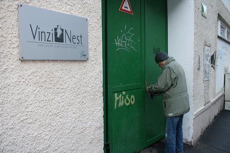 Ein Bewohner findet Schutz im 'VinziNest'; 'VinziNest' Graz: Seit 30 Jahren 'Zuflucht für Schutzlose', Aussendung 2. August 2022, Graz 8. November 2017