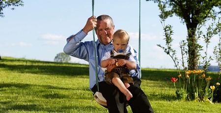 Bischof Schwarz: Nicht an irdischen Dingen kleben