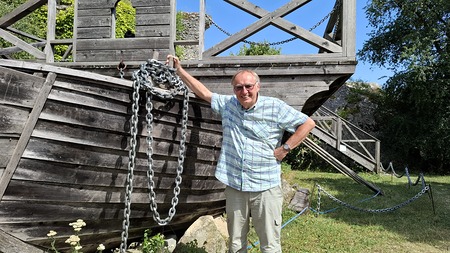 Was macht eine Galeere auf einer Weinviertler Burgruine?