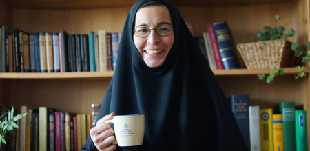 Wiener orthodoxe Influencerin Sr. Vassa kämpft weiter für die Ukraine